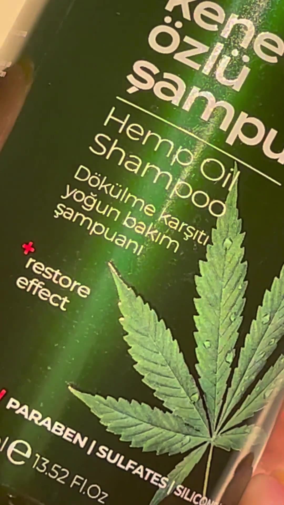 Green Label Greenlabel Kenevir Özlü Tuzsuz Parabensiz Sülfatsız Kepek Karşıtı Bakım Ve Onarım Şampuanı 400ml.